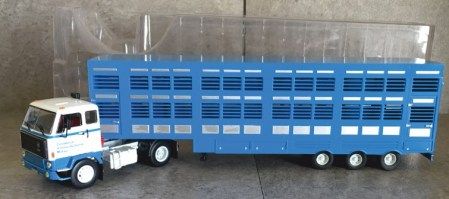 CAMION GANADO